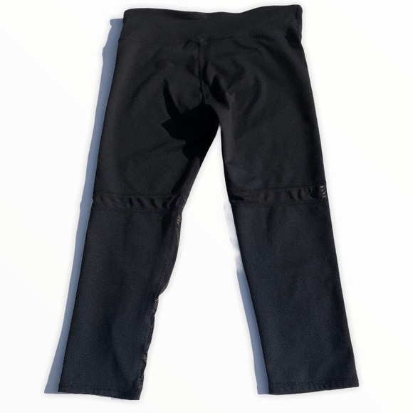 Fabletics Sheer Panel Cropped Leggings Small Black - Picture 9 of 9